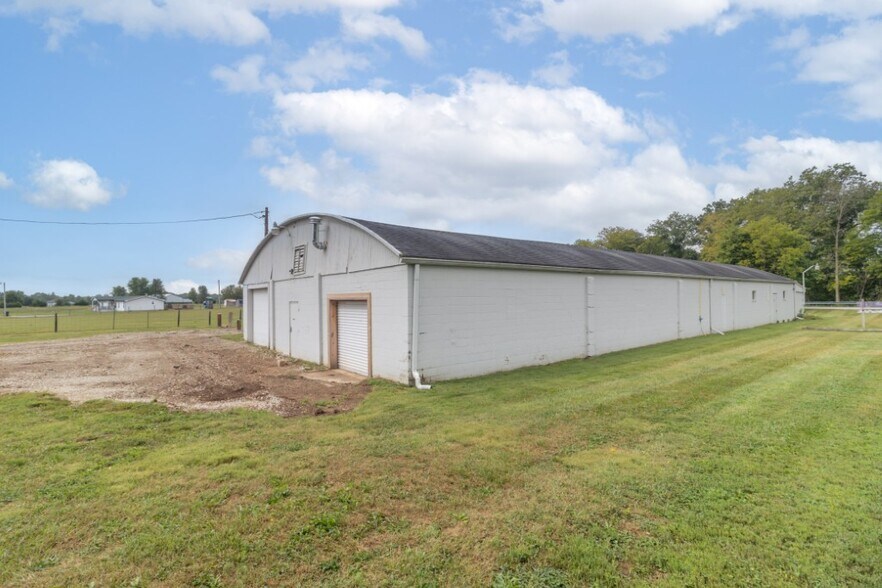 More Photos Of 10066 N Carthage Pike, Carthage Warehouse For Sale