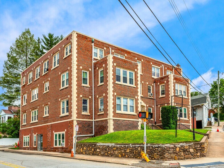 Primary Photo Of 13 Newfound St, Canton Apartments For Sale