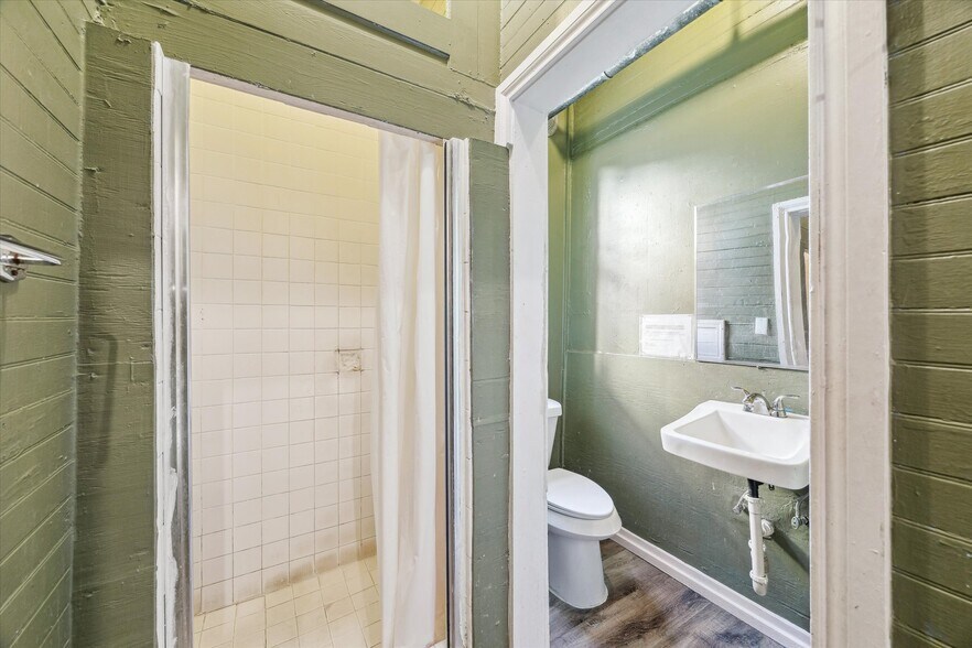 More Photos Of 3815 Fannin St, Houston Apartments For Sale