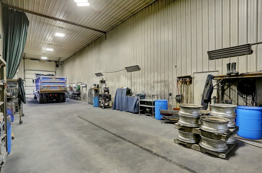 More Photos Of 655 Brown Rd, Myerstown Warehouse For Sale