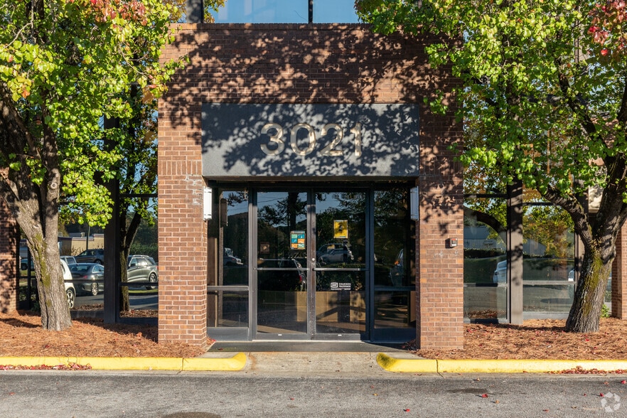 More Photos Of 3021 Lorna Rd, Birmingham Medical For Lease