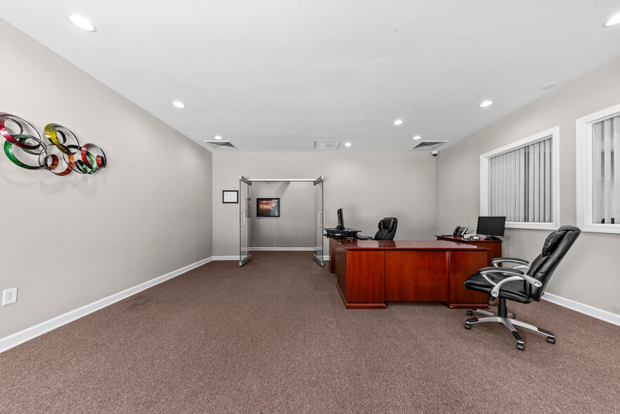 More Photos Of 4440 Tuck Rd, Loganville Research And Development For Sale