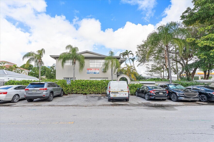 Primary Photo Of 515 SE 9th St, Fort Lauderdale Apartments For Sale