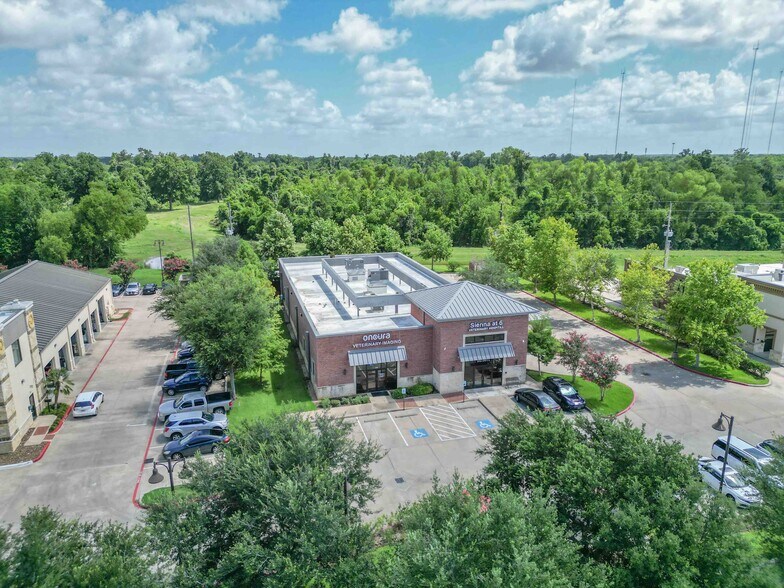 More Photos Of 8721 Highway 6, Missouri City Medical For Lease