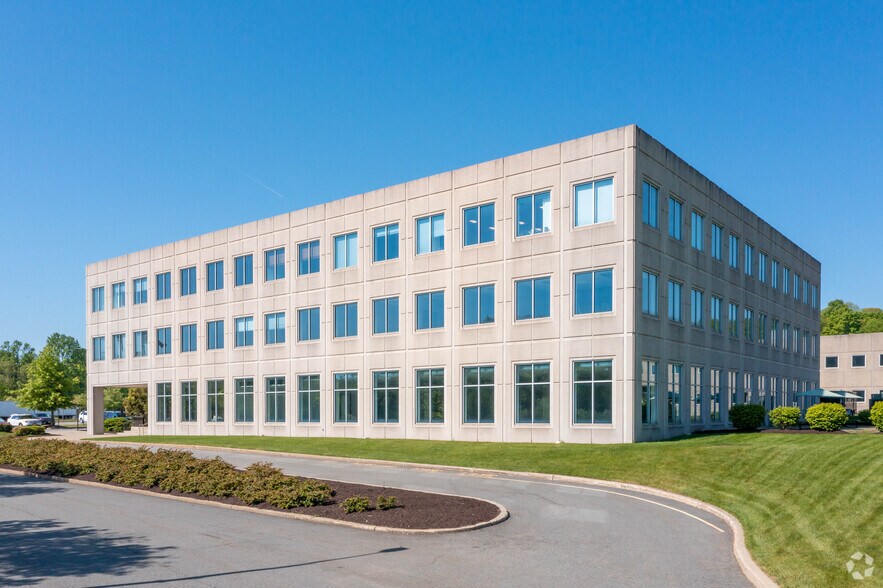 More Photos Of 350 Clark Dr, Mount Olive Office For Lease