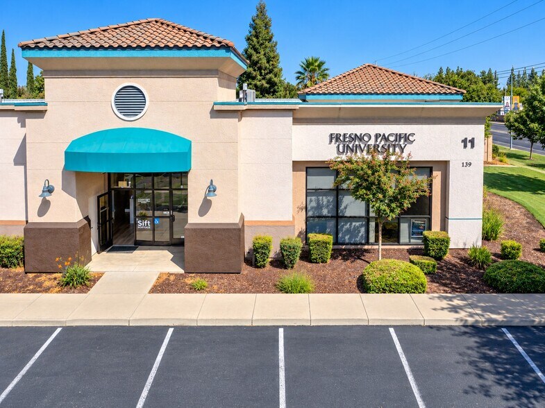 More Photos Of 139 W El Portal Dr, Merced Office For Lease
