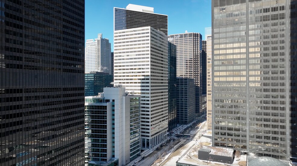 Primary Photo Of 200 S Wacker Dr, Chicago Coworking Space