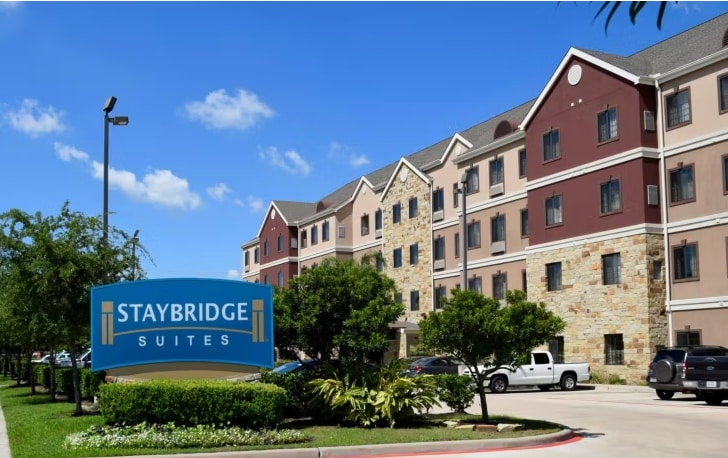 Primary Photo Of 11101 Fountain Lake Dr, Stafford Hotel For Sale