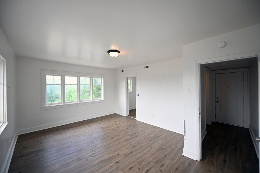 More Photos Of 2465 Monroe Blvd, Ogden Apartments For Sale
