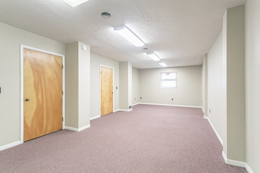 More Photos Of 2926 Main St, Caledonia Self Storage For Lease