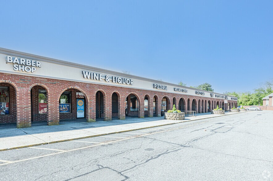 More Photos Of 2-44 Colonial Springs Rd, Wyandanch General Retail For Lease