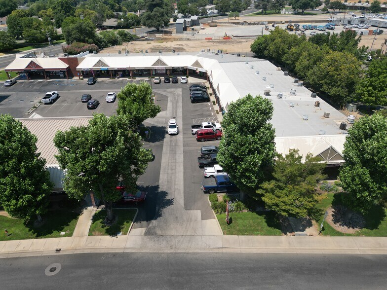 More Photos Of 1747 Live Oak Blvd, Yuba City General Retail For Sale