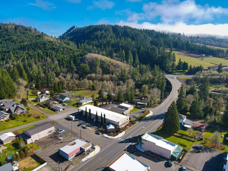 More Photos Of 345 1st St, Elkton Winery Vineyard For Sale