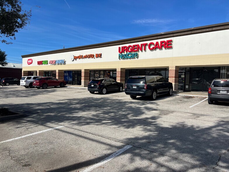 More Photos Of 6701-6831 Spencer Hwy, Pasadena Unknown For Lease