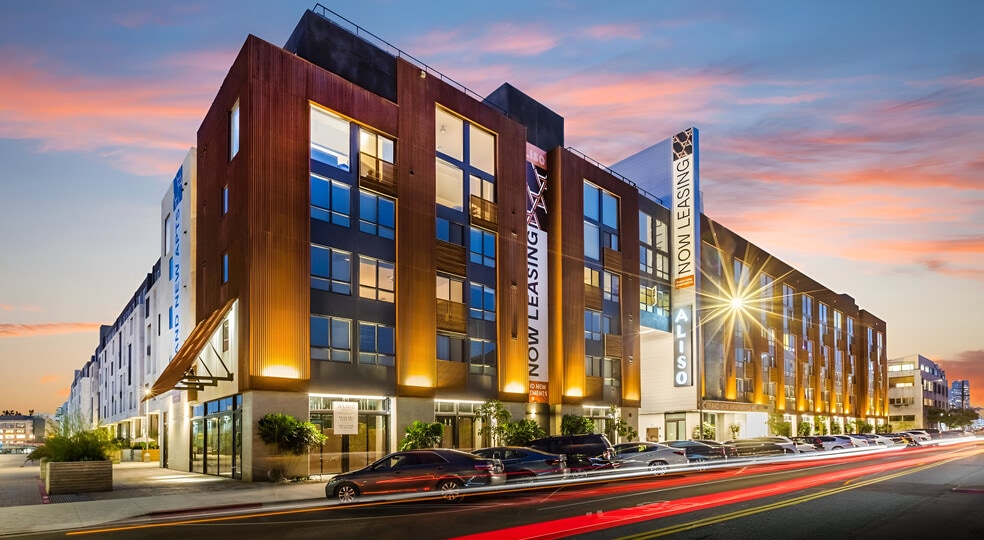 Primary Photo Of 950 E 3rd St, Los Angeles Unknown For Lease