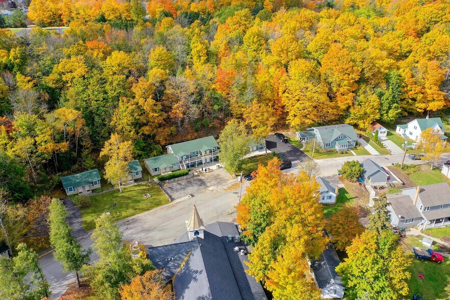 More Photos Of 10631 Bluffside Ln, Sister Bay Hotel For Sale