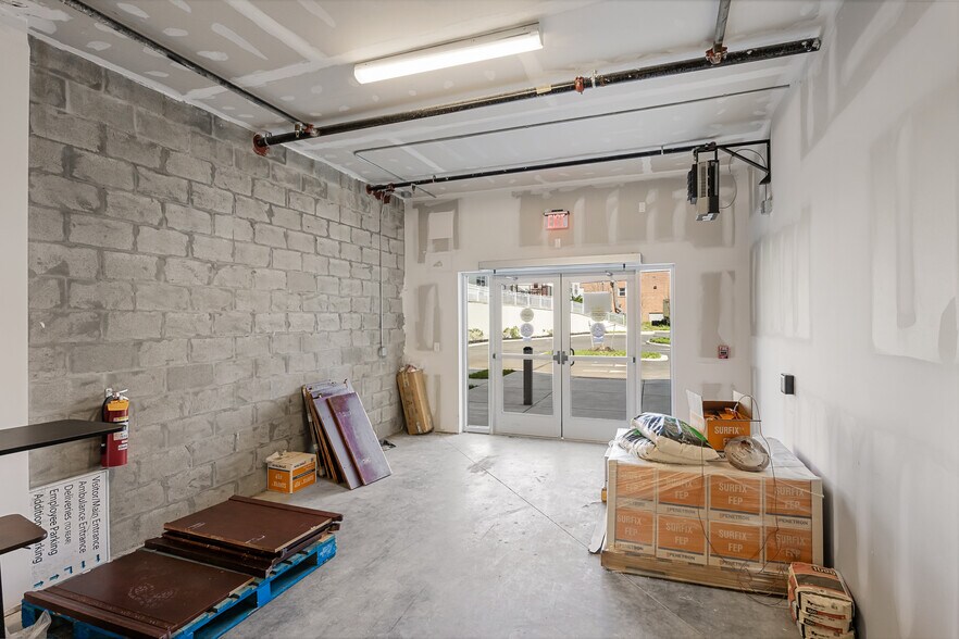 More Photos Of 685 Salina Rd, Sewell Healthcare For Sale