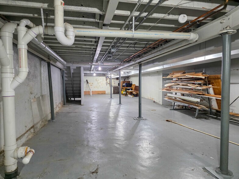 More Photos Of 8 E Front St, Monroe Storefront Retail Residential For Sale