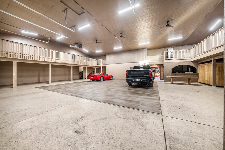 More Photos Of 103 Main St, La Salle Industrial For Sale