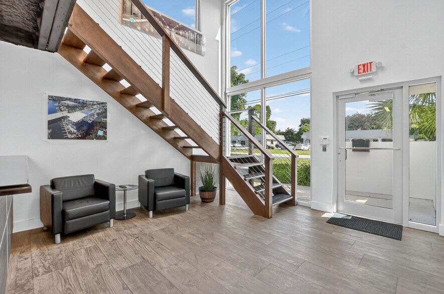 More Photos Of 442 NW 35th St, Boca Raton Office For Sale