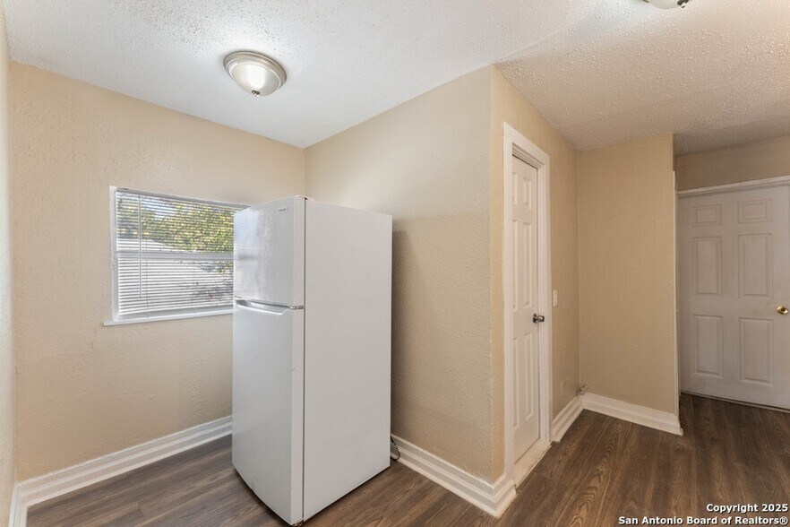 More Photos Of 403 Terrell Ave, San Antonio Apartments For Sale
