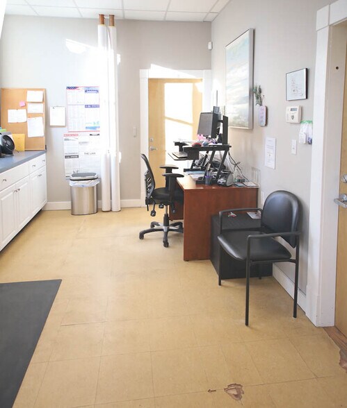 More Photos Of 42 Summer St, Pittsfield Medical For Sale