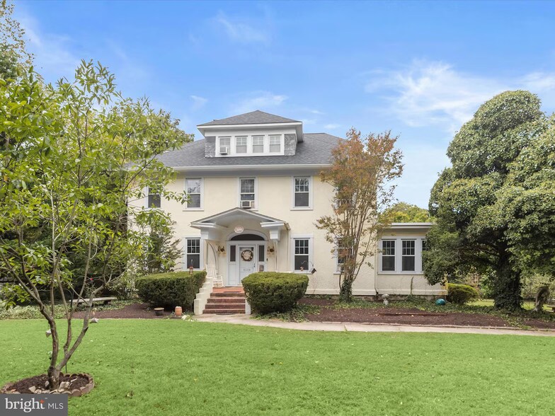 Primary Photo Of 6100 Frederick Ave, Catonsville Hospitality For Sale