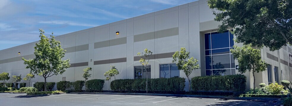 More Photos Of 1745-1795 Atlantic St, Union City Warehouse For Lease
