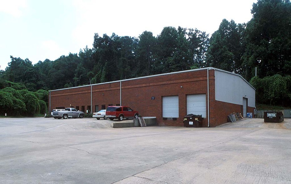 More Photos Of 275 Maltbie St, Lawrenceville Warehouse For Sale