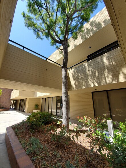 More Photos Of 18818 Teller Ave, Irvine Office For Lease