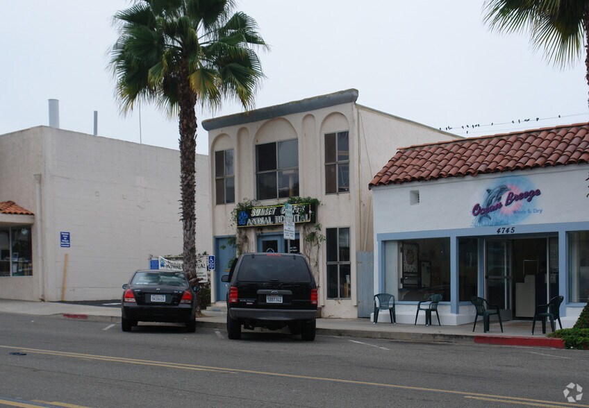 More Photos Of 4741 Point Loma Ave, San Diego Storefront Retail Residential For Lease