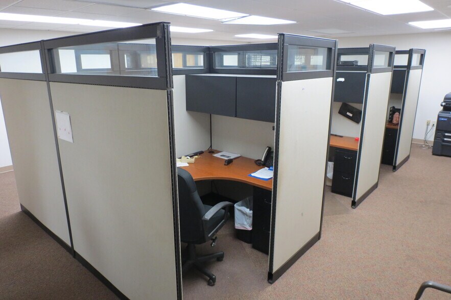 More Photos Of 1176 Enterprise Ct, East Petersburg Industrial For Lease