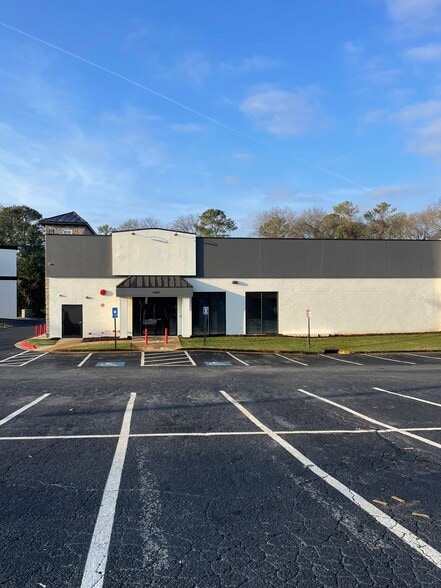 More Photos Of 3429 Covington Hwy, Decatur Storefront For Lease