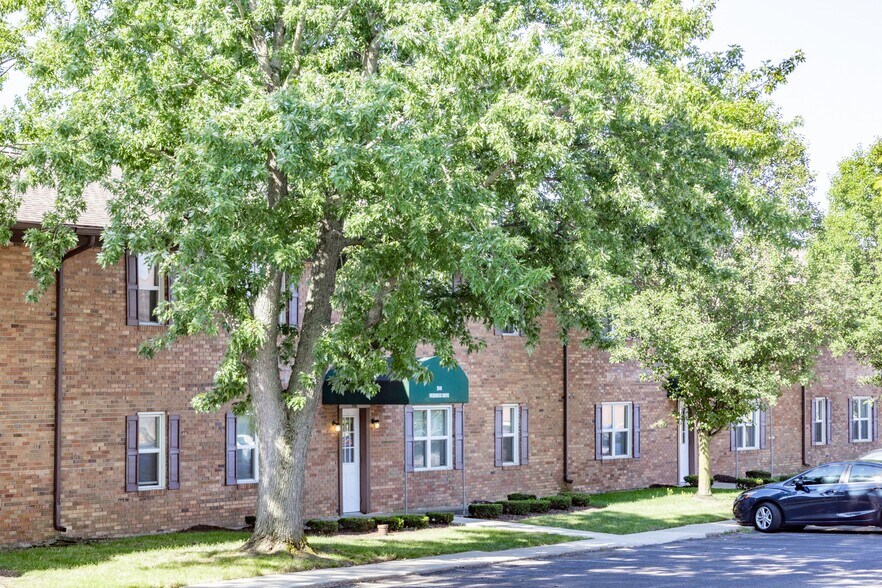 More Photos Of 2111 W Frederick Dr, Marion Apartments For Sale