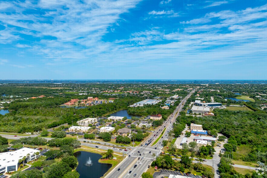 More Photos Of 7341 Office Park Pl, Melbourne Office Residential For Lease