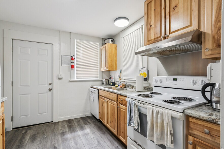 More Photos Of 1132 Main St, Grinnell Multifamily For Sale