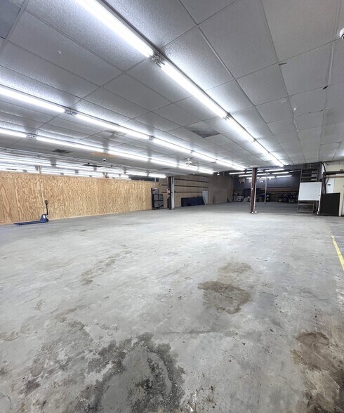 More Photos Of 850827 US Highway 17, Yulee Flex For Lease