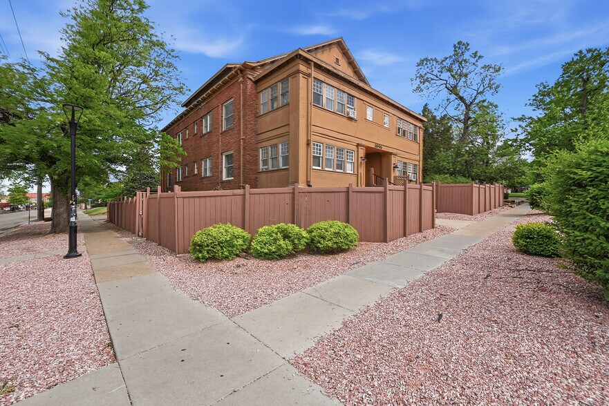 More Photos Of 1090 11th St, Boulder Apartments For Sale