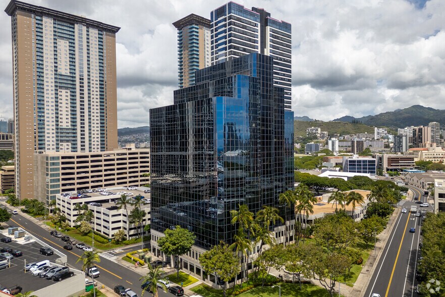 More Photos Of 711 Kapiolani Blvd, Honolulu Office For Lease