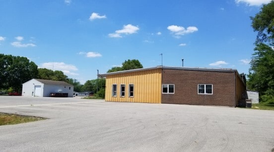 Primary Photo Of 29423 Phillips St, Elkhart Light Manufacturing For Lease