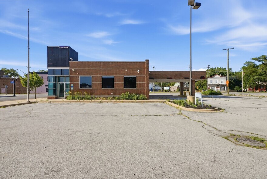 More Photos Of 14121 Doctor Martin Luther King Jr Dr, Dolton Fast Food For Sale