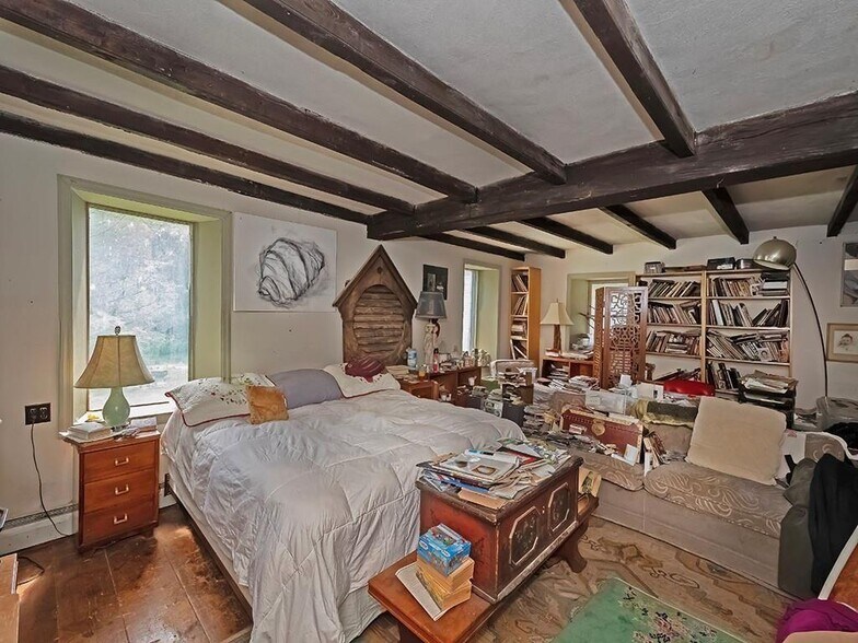 More Photos Of 333 Perry Hwy, Harmony Specialty For Sale