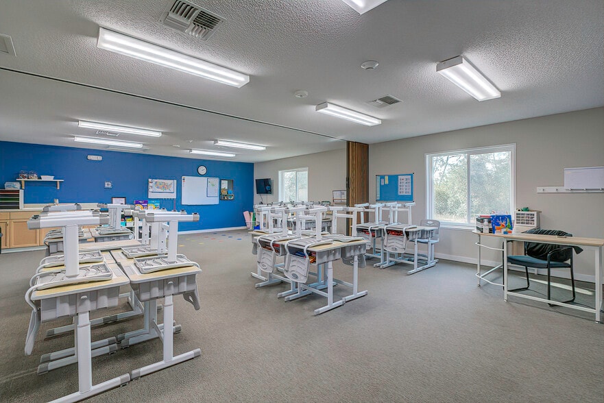 More Photos Of 6001 Deltona Blvd, Spring Hill Schools For Sale