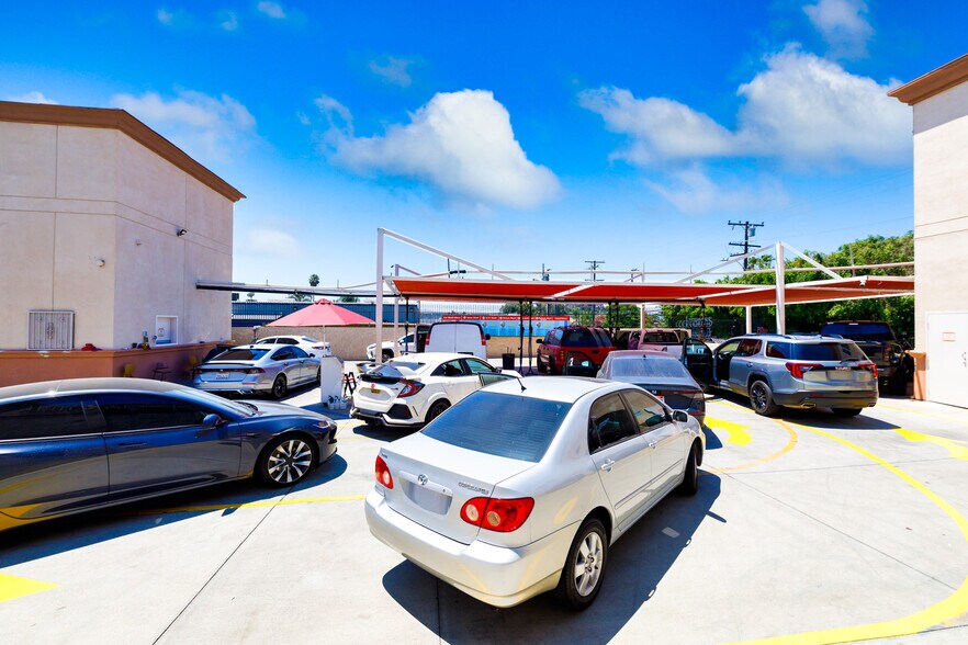 More Photos Of 1027 N Hacienda Blvd, La Puente Carwash For Lease