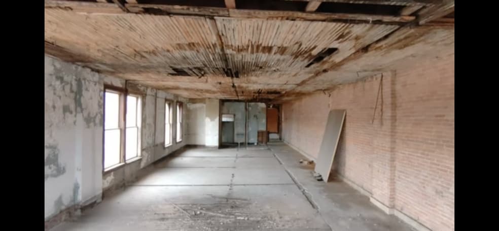 More Photos Of 5601 Broadway Ave, Cleveland Office For Lease