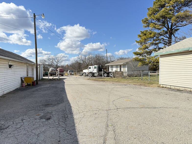 More Photos Of 12525 Old Highway 99, Seminole Warehouse For Sale