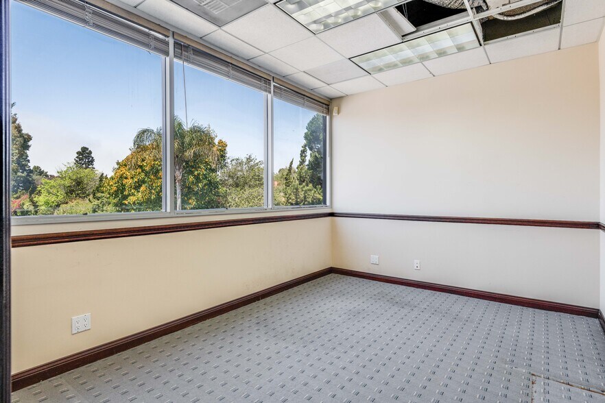 More Photos Of 28441 Highridge Rd, Rolling Hills Estates Coworking Space