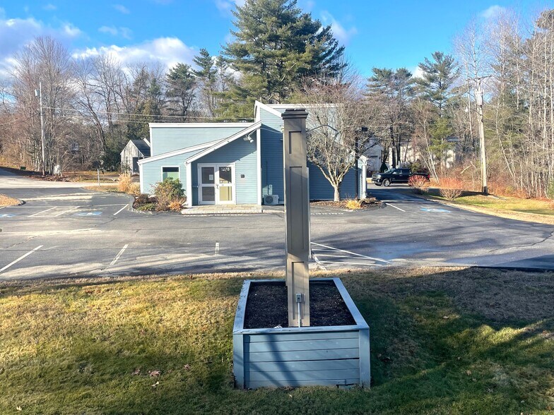 More Photos Of 1278 Roosevelt Trl, Raymond Freestanding For Lease