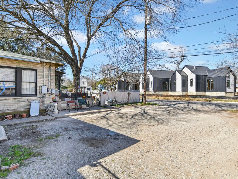 More Photos Of 5405 Prock Ln, Austin Land For Sale