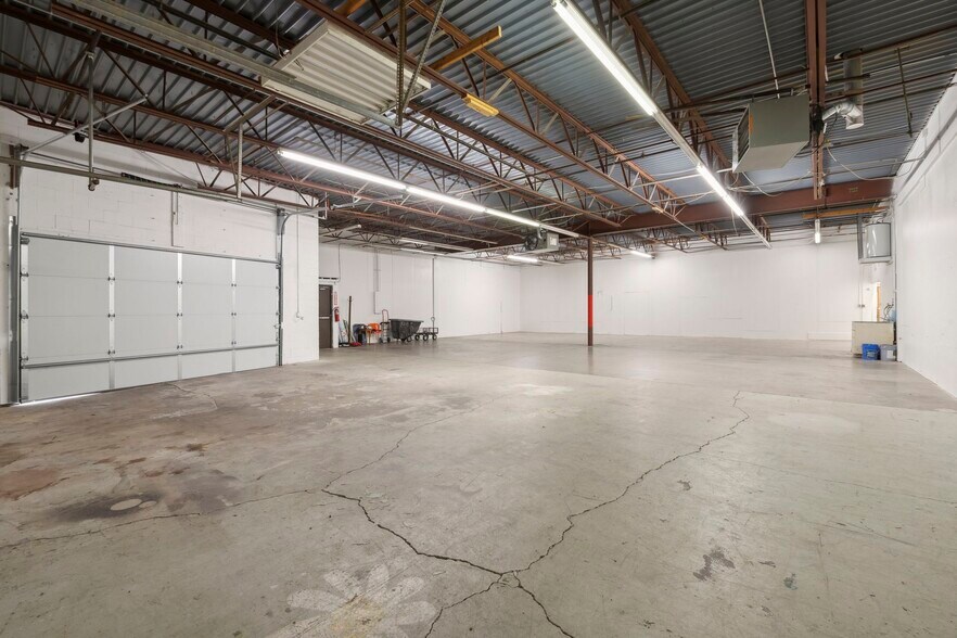 More Photos Of 7115-7133 Washington Ave S, Edina Research And Development For Lease